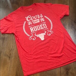 Tee Luv Men’s Coors Banquet Rodeo Red T-Shirt Medium